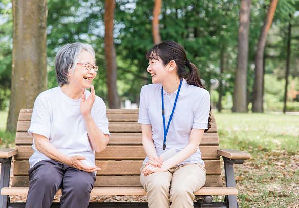 趣味の集まりや余暇活動、ご家族とのお出かけなどの社会参加